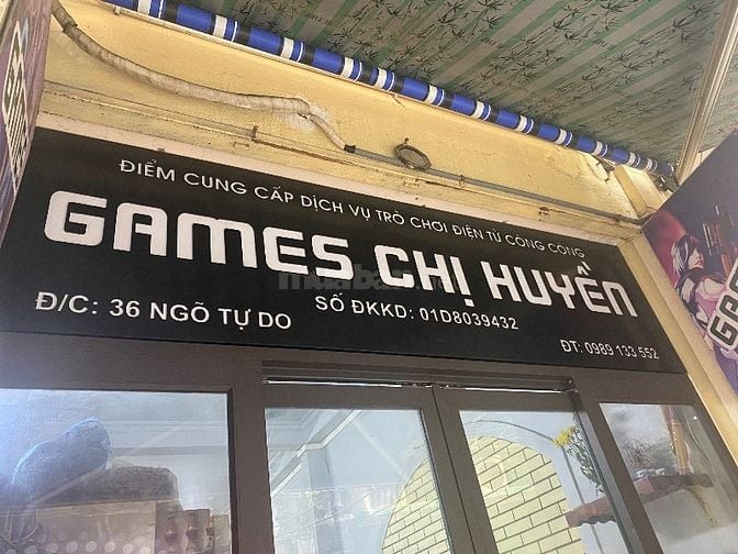 Tuyển nhân viên trông quán game