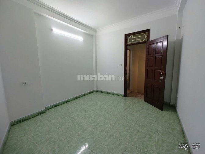 Bán Nhà Trần Khát Chân_Mặt Ngõ Thông Rộng_Gần ÔTÔ_22m2 x 5Tầng_Hơn 3Tỷ