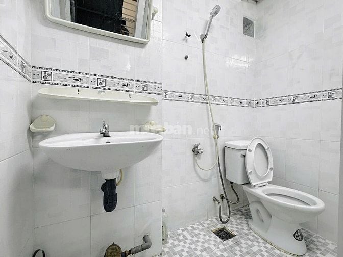 Cho thuê phòng đầy đủ nội thất, ngay trung tâm thành phố Phú Nhuận