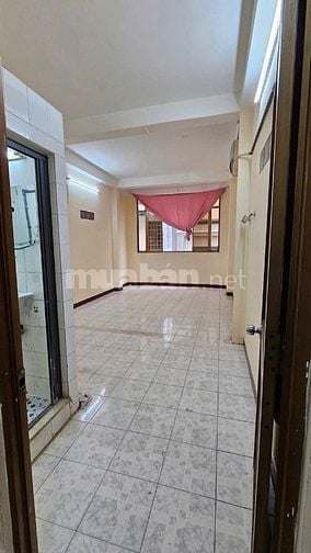 Cho thuê nhà hẻm 3m(3 gác) Hậu Giang, P.6, Q.6 giá 11tr