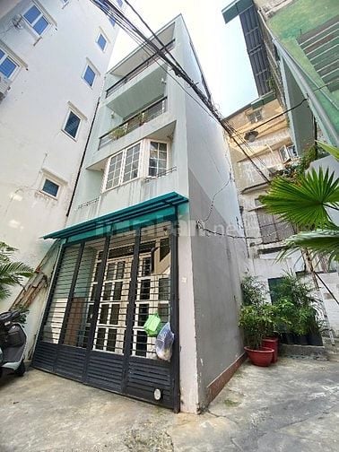 Hẻm xe hơi Điện Biên Phủ Ngang 4m 4Tầng 3PN Nở Hậu Gần Bàn Cờ Giáp Q3