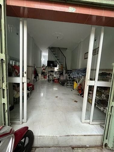 3,95 tỷ Nhà góc 3 mặt tiền hẻm 3,4 x 9 trệt lầu 2pn , giá còn tl 