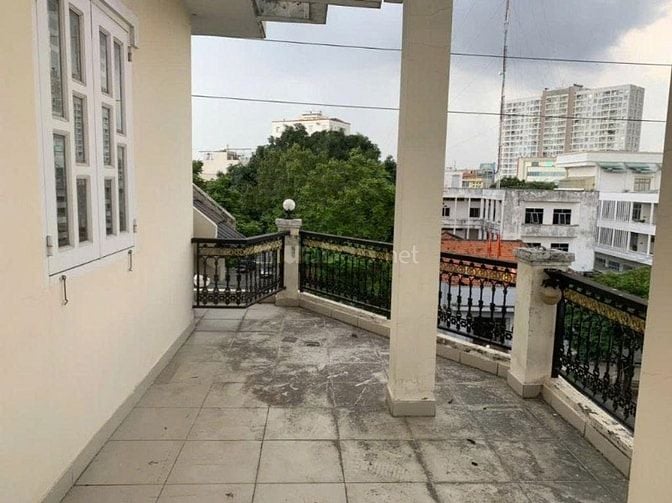  cho Thuê Biệt thự Gía Rẻ 2MT  567 Bình Thới P10 Q11 giá 46tr