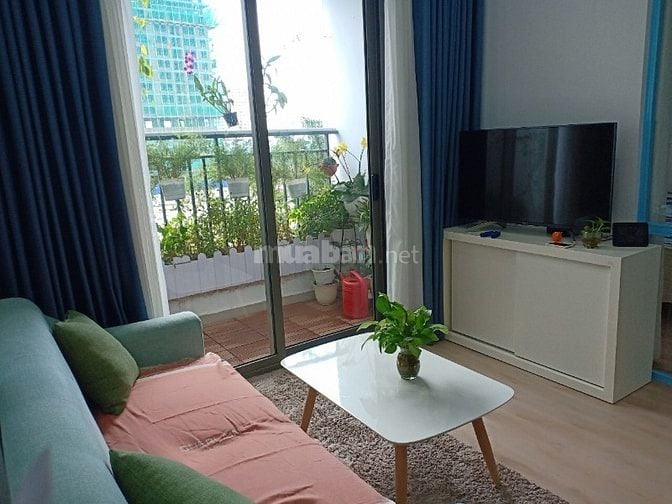 Tôi bán căn góc CC 312 Lạc Long Quân Q. 11. DT 65m2 2P, 2WC, SH lâu dà