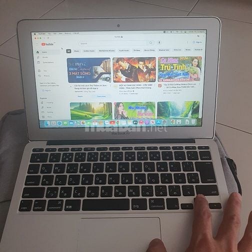 Macbook ari 2018 máy đẹp 80 90%
