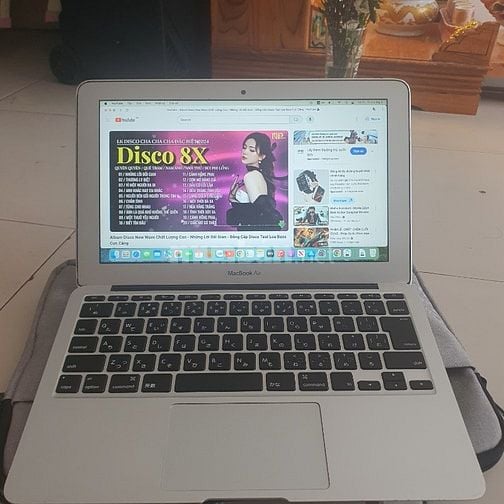 Macbook ari 2018 máy đẹp 80 90%