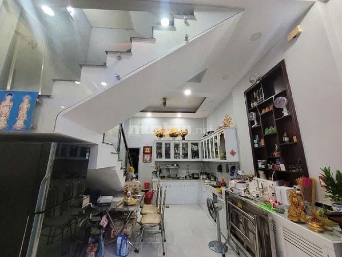 Bán nhà riêng 2PN, 2WC tại đường 168, Phước Long A, Quận 9 3,2 tỷ, 50m
