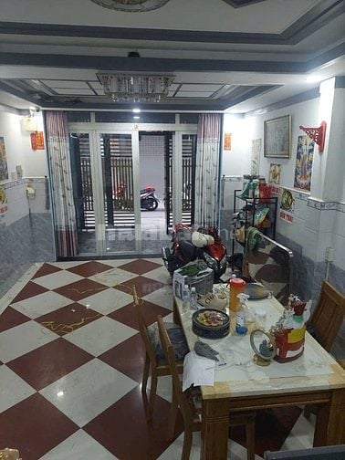 Bân nhà gần trường học lê Tấn Bê gần tên lửa gần bến xe miền tây. Gần 