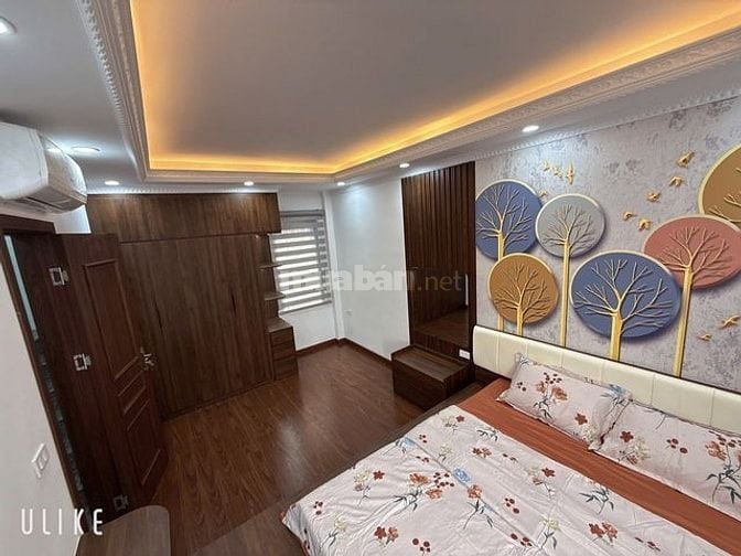 Siêu Phẩm Cầu Giấy, 3 thoáng, Sát Hồ, Cách Otô 10m, 6 tầng, nhỉnh 8 tỷ