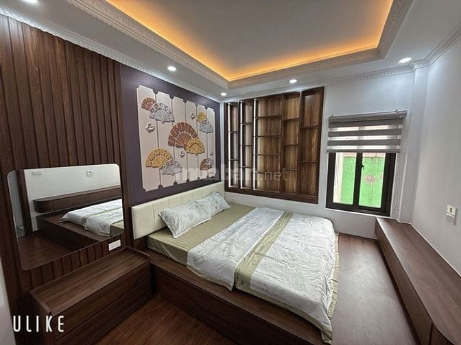 Siêu Phẩm Cầu Giấy, 3 thoáng, Sát Hồ, Cách Otô 10m, 6 tầng, nhỉnh 8 tỷ