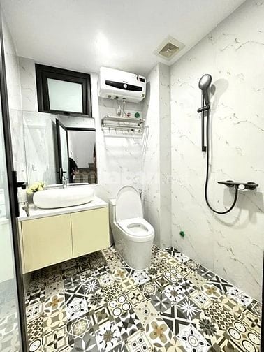 Siêu Phẩm Cầu Giấy, 3 thoáng, Sát Hồ, Cách Otô 10m, 6 tầng, nhỉnh 8 tỷ