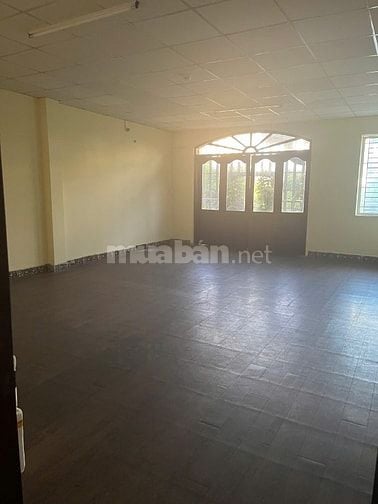 Cho thuê văn phòng mặt tiền gần sân bay, nhiều diện tích sàn từ 39m2, 