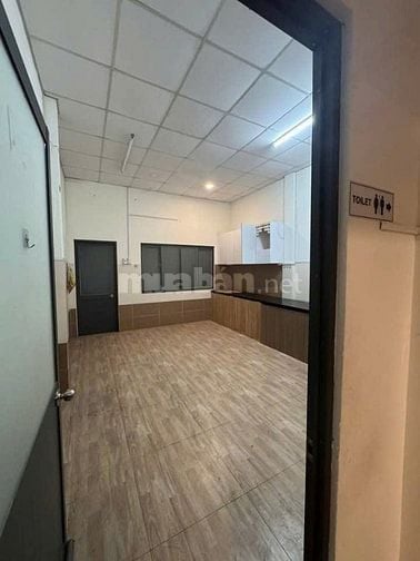  Cho thuê nhà mặt tiền Phan Xích Long, P.13, Q.11 giá 13tr