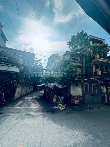 BÁN NHÀ 3,5 TẦNG TRUNG TÂM ĐỐNG ĐA - KHU HOÀNG CẦU-TRẦN QUANG DIỆU