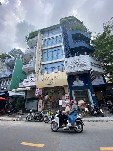 Bán nhà mặt tiền phường Tân Định Quận 1, ngang 6m nở hậu 9m - 187m2 CN