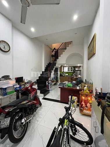 KHU LỮ GIA, ĐH BÁCH KHOA SÁT Q10 DT 41M2 3 TẦNG CÁCH HẺM XE TẢI 1 CĂN
