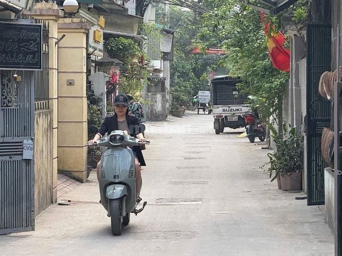 Bán nhà 4 tầng ngõ ô tô chánh tứ liên tây hồ hà nội 