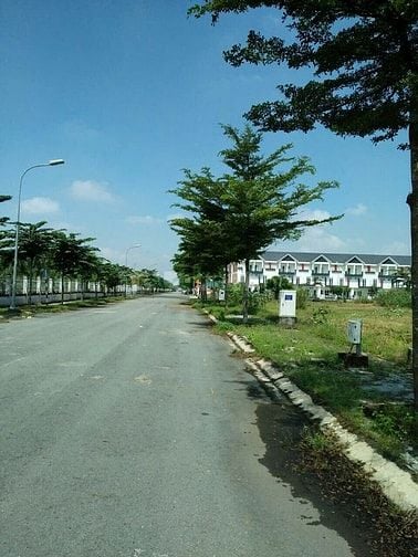 Bán đất thổ cư 205m2 KHU TÂN CẢNG ,Nguyễn Duy Trinh, Q.9, 7.2 tỷ, sổ