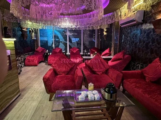 Chính chủ cần bán gấp nhà mặt tiền Trường Sa, view sông rất đẹp. 