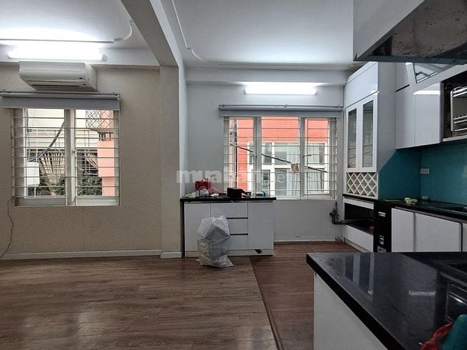 Bán ngay nhà Cầu Giấy, ô tô vào nhà, lô góc, MT 6m, giá nhỉnh 12 tỷ