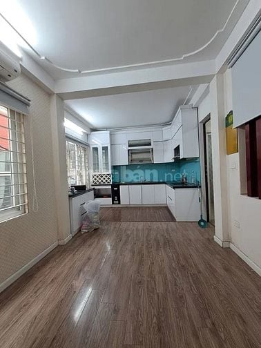 Bán ngay nhà Cầu Giấy, ô tô vào nhà, lô góc, MT 6m, giá nhỉnh 12 tỷ