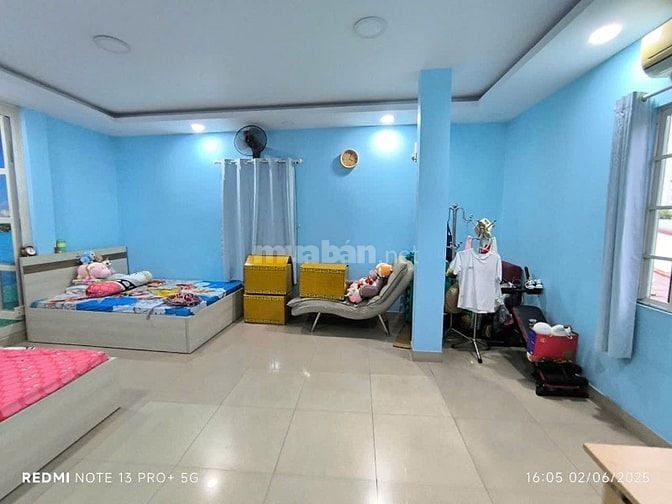 Cho thuê gấp nhà 3 mặt tiền hẻm 10m đường Phan Anh