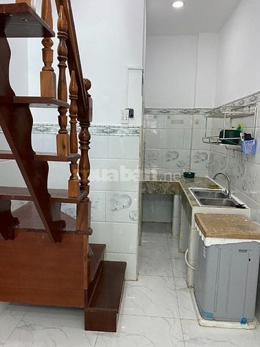 Nhà Bán Chính Chủ SHR : hẻm Đoàn Văn Bơ P.16 Q.4 - dt:17m2 trệt 1 lầu