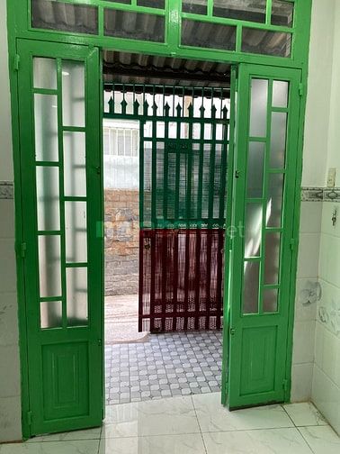 Nhà Bán Chính Chủ SHR : hẻm Đoàn Văn Bơ P.16 Q.4 - dt:17m2 trệt 1 lầu