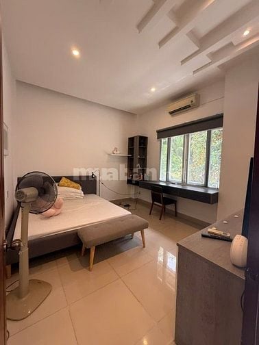 Bán nhà đường số 5, Làng Báo Chí, Thảo Điền. LH: 0903652452 Phú.