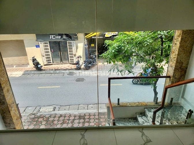 Chính chủ cần cho thuê văn phòng số 44 phố Chùa Quỳnh, HBT. Giá 14tr/s