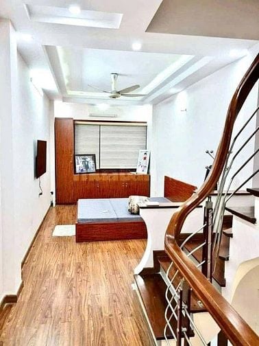 BÁN NHÀ NGÕ 23 XUÂN LA – TÂY HỒ – 43m² x 5 TẦNG – GIÁ 9,6 TỶ