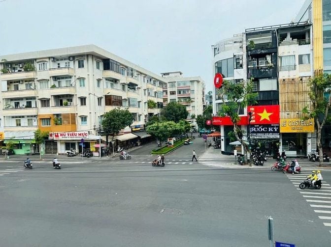SIÊU PHẨM MẶT TIỀN PHAN XÍCH LONG PHÚ NHUẬN – “BÙI VIỆN THỨ 2” 