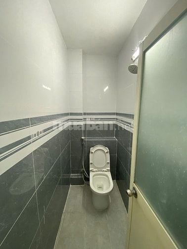 **BÁN NHÀ NGUYỄN QUÝ YÊM – HẺM 8M XE TẢI, TIỆN NGHI ĐẦY ĐỦ!**    🏠 **