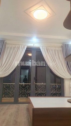 . Âu Dương Lân P3Q8. 4tầng..6tỷ9
