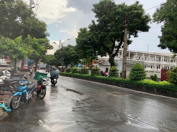 Nhà Biệt thự Q11.Mt Bình thới.Trung tâm quận cần cho thuê!