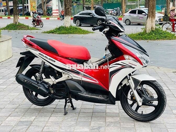 AIR BLADE 110FI ĐỎ TRẮNG BIỂN 29 CHÍNH CHỦ