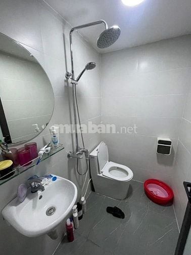 👉 Chủ Gửi nhà đường Hùng Vương, Quận 5 giá 2Tỷ800 tặng nội thất 