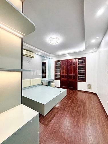 Trần Đại Nghĩa 40m2 x 5 tầng, lô góc, ô tô, full nội thất, kinh doanh