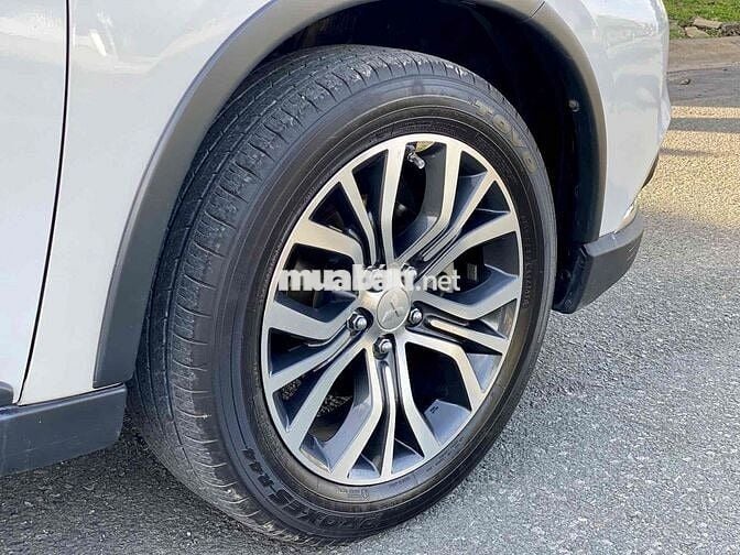 Mitsubishi Outlander 2018 2.0 CVT Premium - 53000