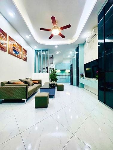 Trần Đại Nghĩa 40m2 x 5 tầng, lô góc, ô tô, full nội thất, kinh doanh