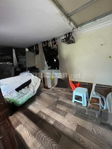 Bán căn hộ tập thể Tầng 2 căn góc DT 50m nhà đẹp ngõ ô tô phố Cầu Giấy