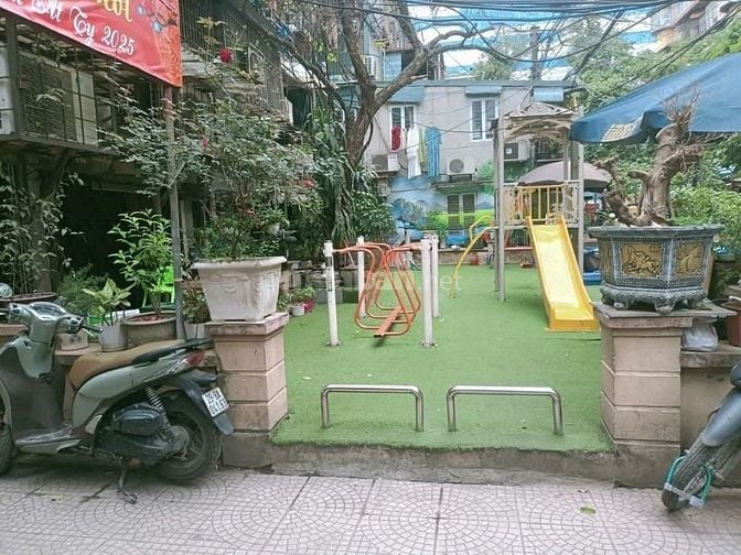 Chủ Nhà Cần Bán Gấp Căn hộ TẬP THỂ TẦNG 2 VĨNH HỒ - TRUNG TÂM ĐỐNG ĐA
