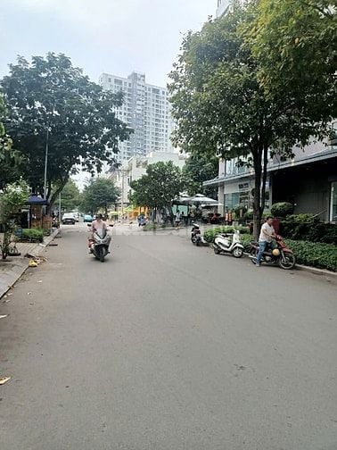 Nhà phố 4 tầng mặt tiền đường Hoàng Quốc Việt Quận 7. 5*32 giá 21 tỷ. 