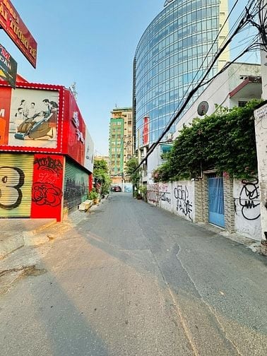 Cho thuê căn góc 2MT 236 Điện Biên Phủ KDTD