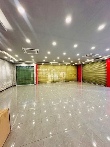 Cho thuê căn góc 2MT 236 Điện Biên Phủ KDTD