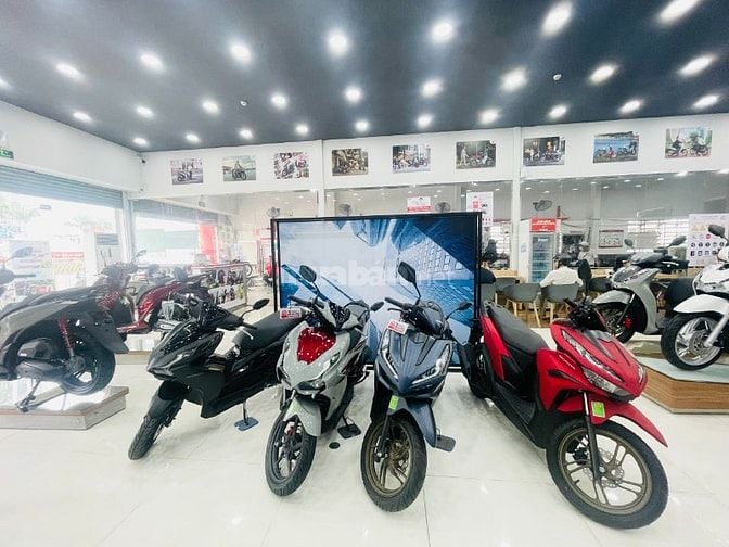 CHỐT XE TẠI HEAD VIỆT THÁI QUÂN – NHỚT "PRO HONDA" LO PHẦN CÒN LẠI