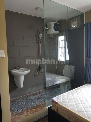 Bán gấp nhà Mặt Tiền Bùi Viện Ngay Gốc Đề Thám , Quận 1, HCM