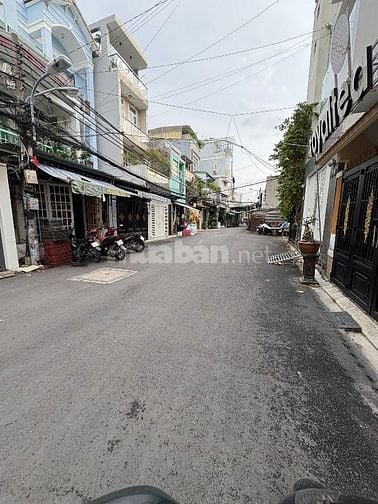  TÌM ĐƯỢC CĂN NHÀ MƠ ƯỚC, 637 HUỲNH TẤN PHÁT, QUẬN 7, GIÁ 12