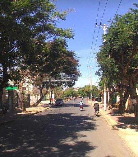 Bán gấp nhà mặt tiền đường Đào Cử