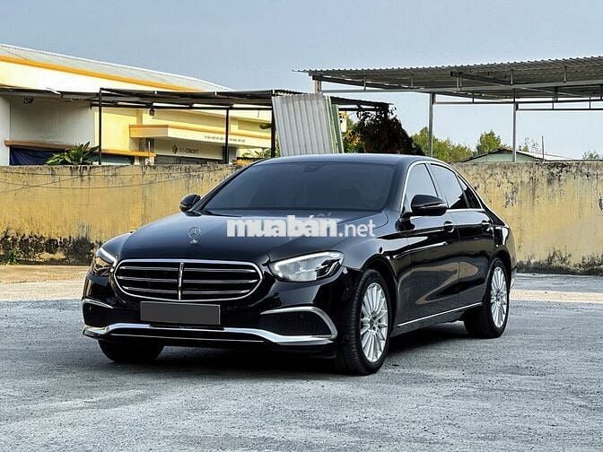 Mercedes E200 Exclusive FL 2022 xe đẹp long lanh